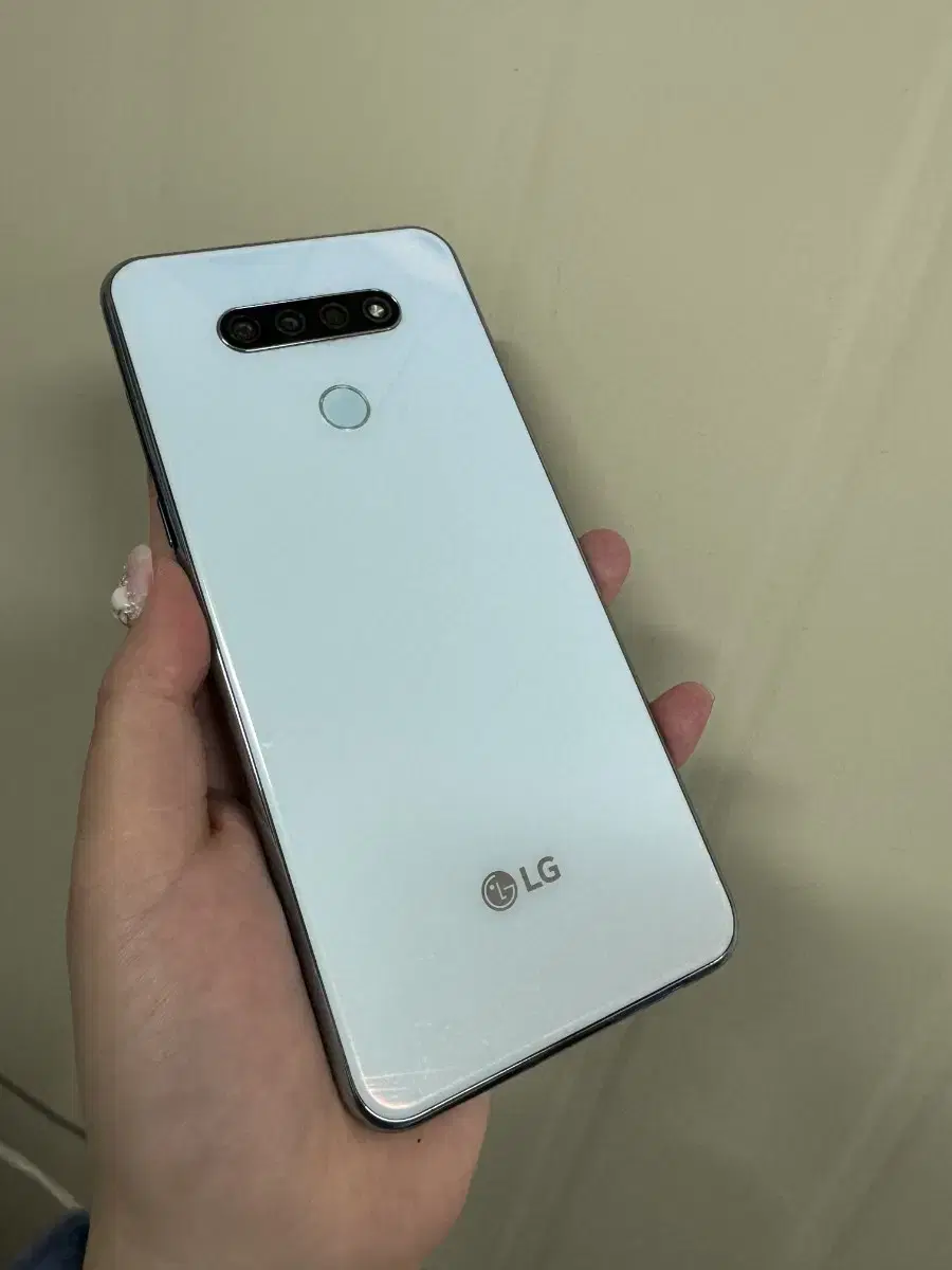 LG Q51 스카이블루 싸게팔아요!